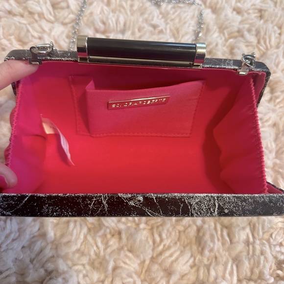Sondra Roberts Black marbled hard clutch - Picture 2 of 2